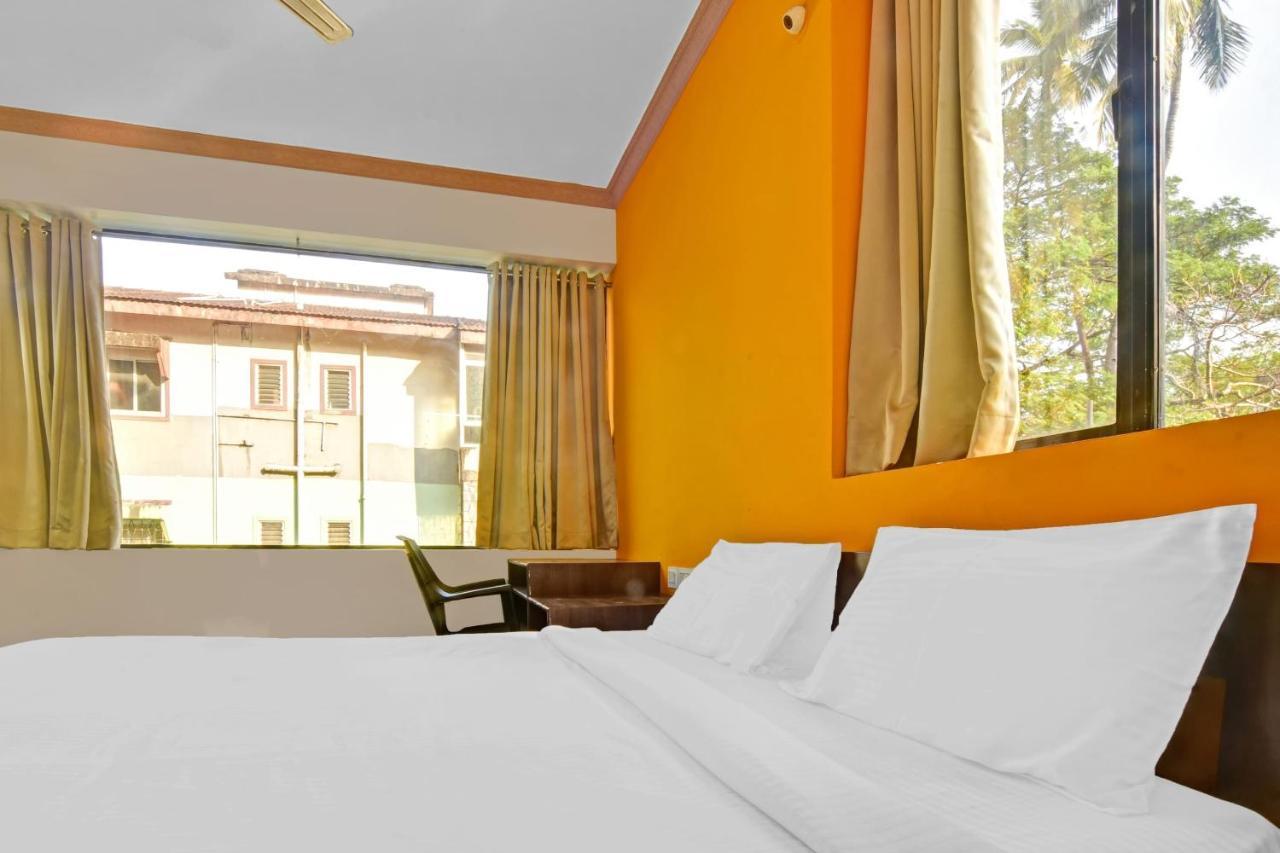 Capital O 85357 Hotel Sai Datta กาลังกูติ ภายนอก รูปภาพ